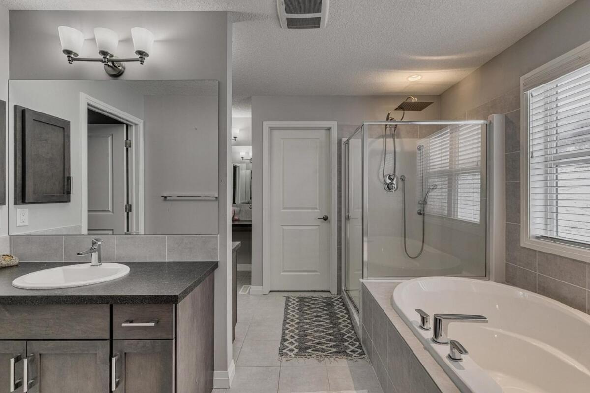 Villa Lamont à Calgary Extérieur photo